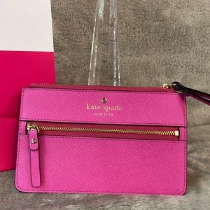 NWOT Kate Spade Zippered Wristlet